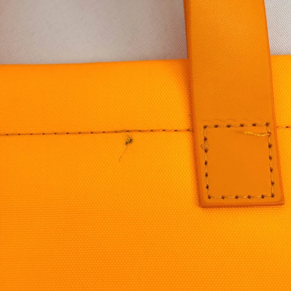 Veuve Clicquot Orange Insulated Champagne Bottle Carrier Bag Tote 750ml Brut